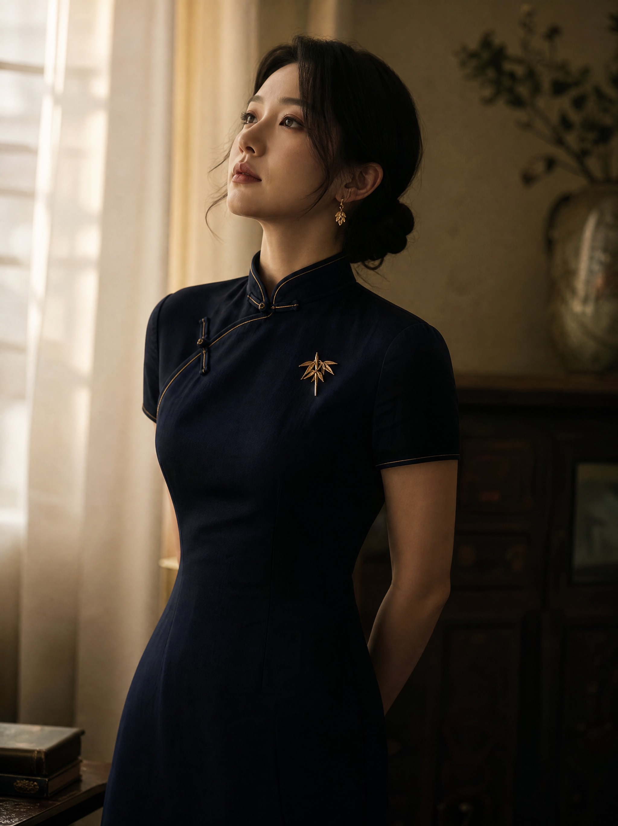 穿着深海军蓝色传统服装的女人 的效果示例图
