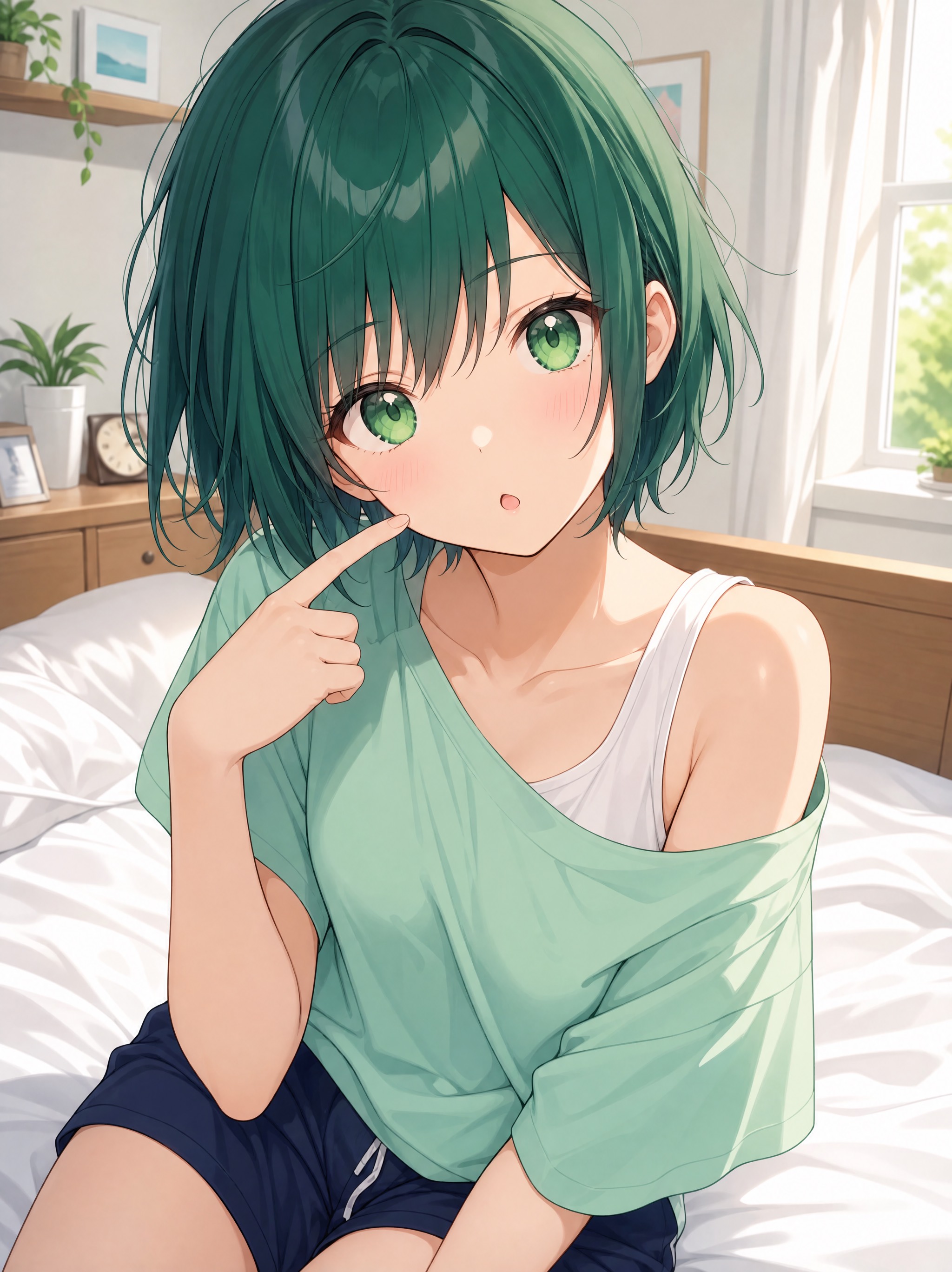 「カジュアルで親密な日常系アニメ風イラスト。深いエメラルドグリーンのショートヘア、大きなライトグ 的效果示例图